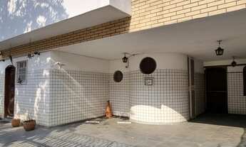 Imagem: Freguesia. Casa Dúplex com Salão, Quintal