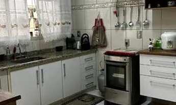 Imagem 3: Casa com piscina localização privilegiada