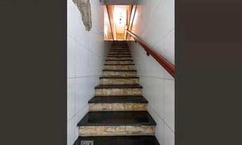 Imagem 2: Sobrado para Locação em São Paulo, Vila Marieta, 5 dormitórios, 3 suítes, 7 banheiros, 6 v