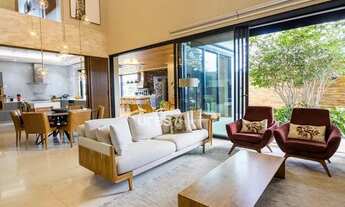 Imagem 3: Casa de condomínio para venda possui 480 metros quadrados com 4 quartos