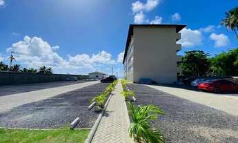 Imagem 2: Flat à Beira Mar com 3 quartos, área de lazer completa, mobiliado, com elevador e central