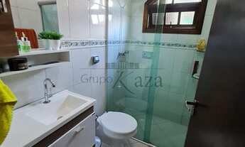 Imagem 2: Casa / Padrão - Bosque dos Eucaliptos - Venda - Residencial