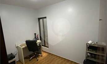 Imagem 7: Casa a venda em Cascavel, bairro Parque,três dormitórios, sendo uma suite, edicula com chu