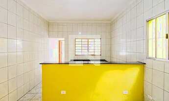 Imagem 2: Casa para Aluguel - Parque Maria Helena, 1 Quarto, 40 m2