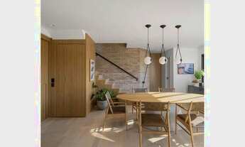 Imagem 5: Luxuosa cobertura reformada de 242m² com 3 suítes, ampla sala, cozinha moderna e varanda c