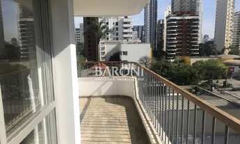 Imagem 7: Ótimo apartamento à venda no Campo Belo! Amplo, ensolarado, piso em madeira, 220m² úteis