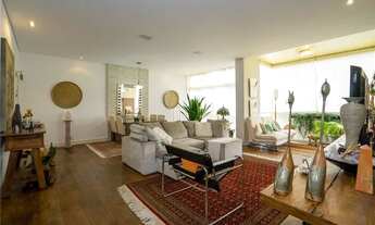 Imagem 6: Localizado a apenas 100 metros da Estação do Metrô Consolação, este apartamento de 170 m²