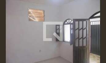 Imagem 3: Casa para Aluguel - Fazenda Grande do Retiro, 1 Quarto, 30 m2