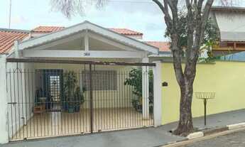 Imagem 1: Casa para Venda em Tatuí, Jardim Lucila, 3 dormitórios, 1 suíte, 2 banheiros, 2 vagas