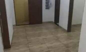 Imagem: Casa com 2/4 e garagem