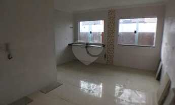 Imagem 2: Casa em condomínio nova