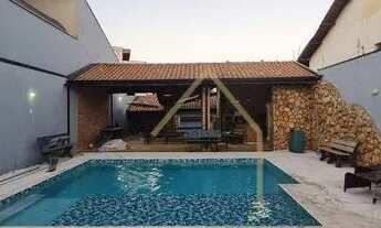 Imagem 2: LINDA RESIDENCIA REFORMADA EM FRENTE AO HORTO - QUER QUALIDADE DE VIDA E CONTATO COM A NAT