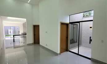 Imagem 5: Casa no setor Parque das flores, 3/4 sendo 1 suíte, varanda gourmet com piscina, 140m² de