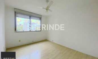 Imagem 3: Ótimo apartamento de 02 dormitórios, área de serviço com banheiro auxiliar e 01 vaga de ga