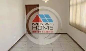 Imagem 2: 3 quartos com armários, 2 vagas de garagem