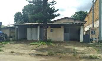 Imagem 2: Vende-se um imóvel com uma sala comercial e duas casas no Setor Maysa, em Trindade