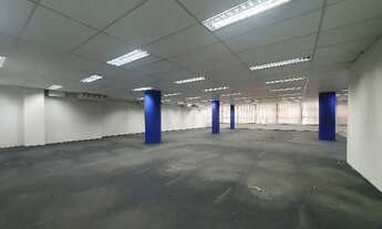 Imagem: Conjunto comercial no coração de São