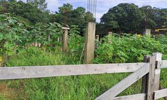 Imagem 3: Terreno Estratégico no Rio Vermelho: Ideal para Condomínio de Sobrados Perto das Praias