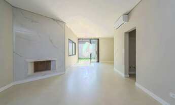 Imagem 2: Casa de Alto Padrão à Venda 04 suítes - São José dos Pinhais/PR