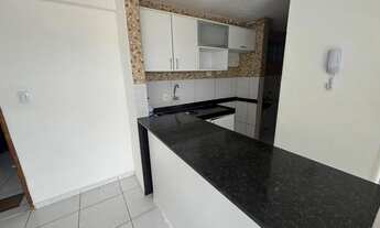 Imagem 7: F) Apartamento com Varanda