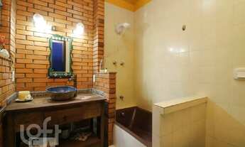 Imagem 5: Apartamento à venda em Petrópolis com 74 m², 2 quartos, 1 vaga