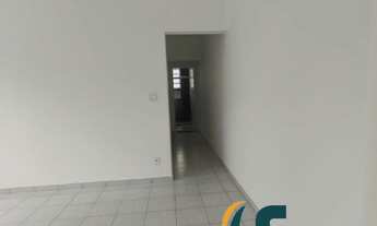 Imagem 2: Apartamento de 2 dormitórios para venda ou locação no Marapé em Santos