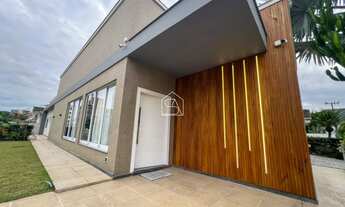 Imagem: Casa térrea com 4 dormitórios sendo 3