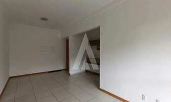 Imagem 4: Apartamento localizado no bairro Glória, composto por dois quartos e uma vaga de garagem c