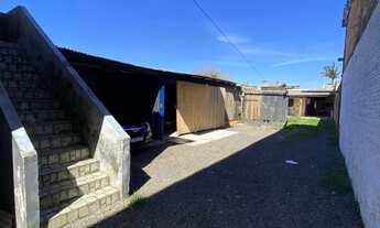 Imagem 3: Apartamento em Imbe com casa nos fundos