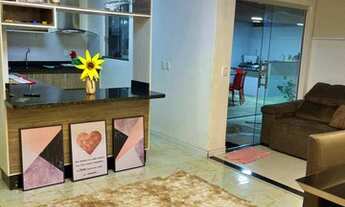 Imagem 2: Casa no Bairro Parque Dez com 3 Suítes e Piscina