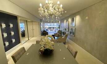 Imagem 4: Triplex para venda possui 253 metros quadrados com 4 quartos em Ponta da Praia - Santos