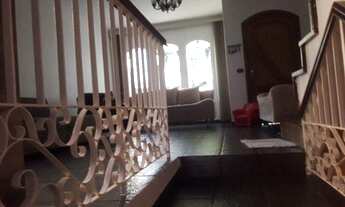 Imagem 3: Lindo Sobrado De 3 Dormitórios e 4 Vagas, Por R$ 880 mil Reais, No Bairro Bangú, Santo And