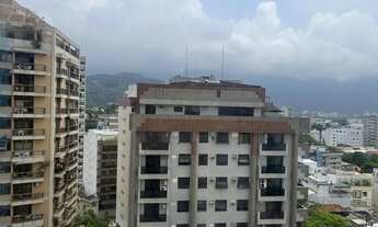 Imagem 6: Apartamento com vista mar e montanhas para venda possui 134 metros quadrados com 4 quartos