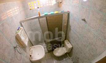 Imagem 5: Casa em via pública com 4 quartos (sendo 3 suites) e 5 banheiros