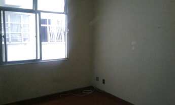 Imagem 3: Apartamento com 1 dormitório à venda, 65 m² por R$ 160.000,00 - Centro - Niterói/RJ