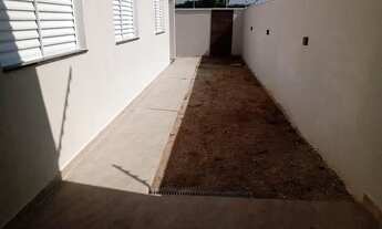 Imagem 2: Casa 3 dormitórios, sendo uma Suite, bairro Flamboyant