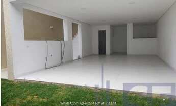 Imagem 2: Sobrado para venda possui 216 metros quadrados com 4 quartos