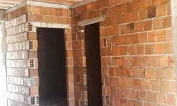 Imagem 2: Lote com casa iniciada em Aquiraz