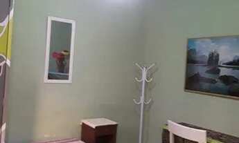 Imagem: Qto mobiliado quintal area central p mulher