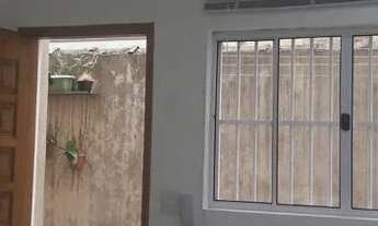 Imagem 2: Casa para venda com 50 metros quadrados com 2 quartos em Real - Praia Grande - SP