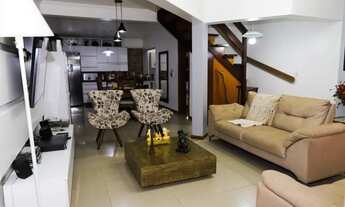 Imagem 2: Duplex para venda tem 98 metros quadrados com 2 quartos sendo duas suítes em Centro. Trama