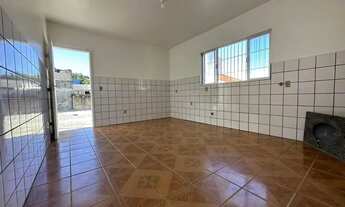 Imagem 2: Casa para venda tem 95 metros quadrados com 3 quartos em Forquilhinha - São José - SC