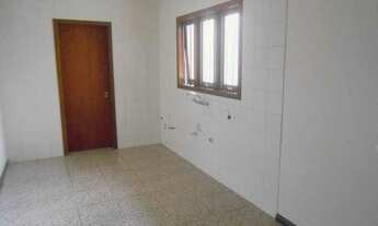 Imagem 6: Alugo Apto Grande Térreo R$ 1.780,00