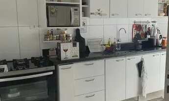 Imagem 6: Apartamento com 3 quartos, sendo 1 suíte e tem mais um reversível. R$ 2.750,00 já com as t