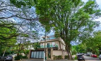 Imagem 2: Linda casa nos Jardins à venda de 724m2 área construída, 4 suítes 3 vagas de garagem