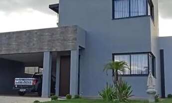 Imagem: Casa Térrea com linda arquitetura !