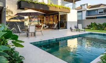 Imagem 3: Sobrado alto luxo em condominio, 3 suites e 4 vagas de garagem