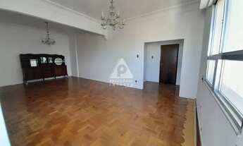 Imagem 6: Excelente imóvel com 122m², vista livre e vaga a venda na Glória