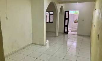 Imagem 6: Casa Duplex Com 05 Quartos 03 Suites Com Garagem Para 03 Carros Excelente Localização. des