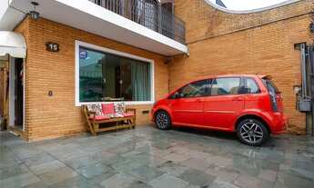 Imagem 4: Oportunidade! Sobrado em rua calma e arborizada... Abaixo do preço de mercado!